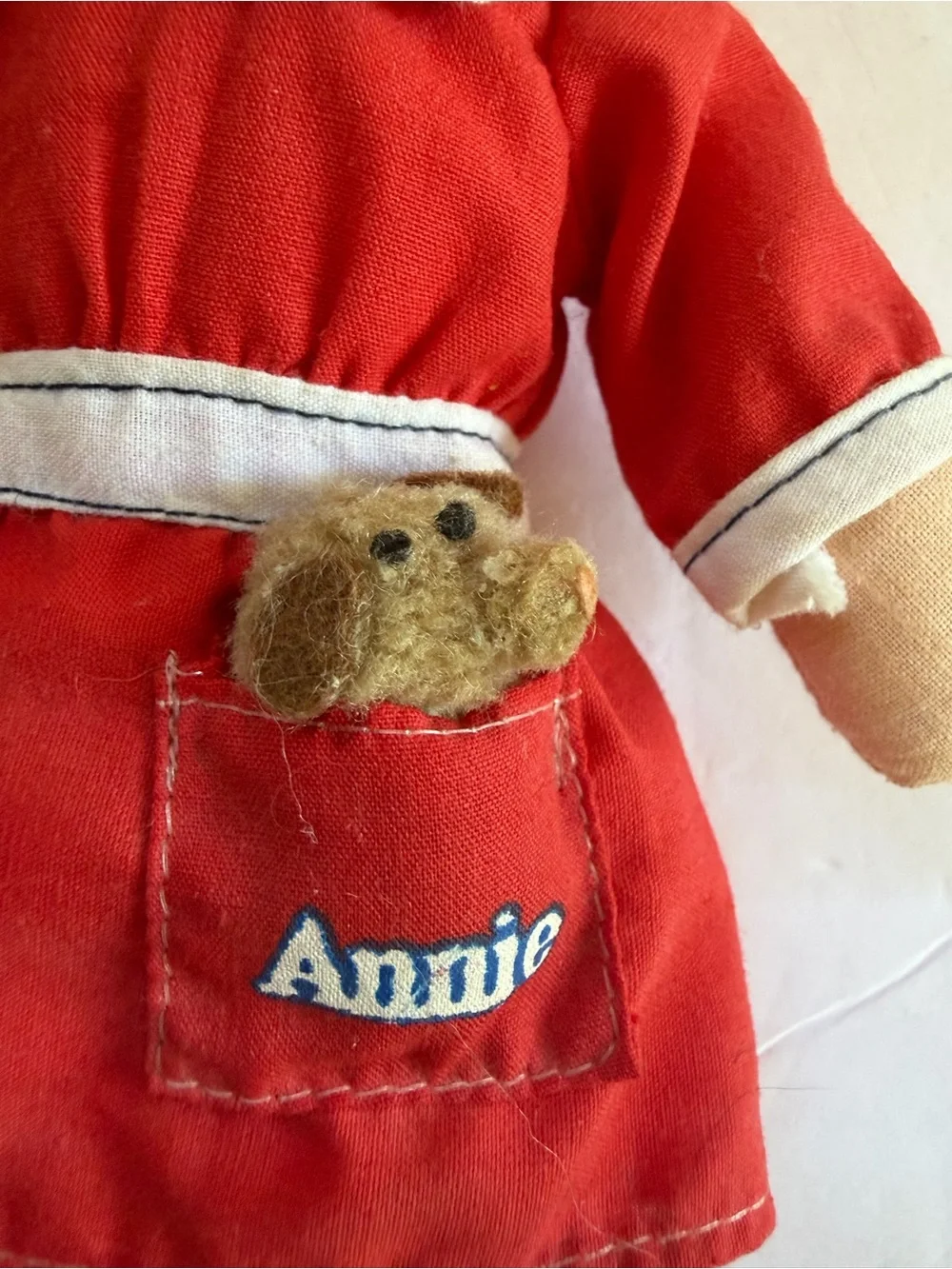 Vintage Knickerbocker Little Orphan Annie Plush Doll W/ Dog Sandy in Pocket 1977